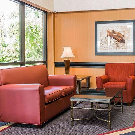 Quality Inn Auburn Hills - Detroit North Exterior foto