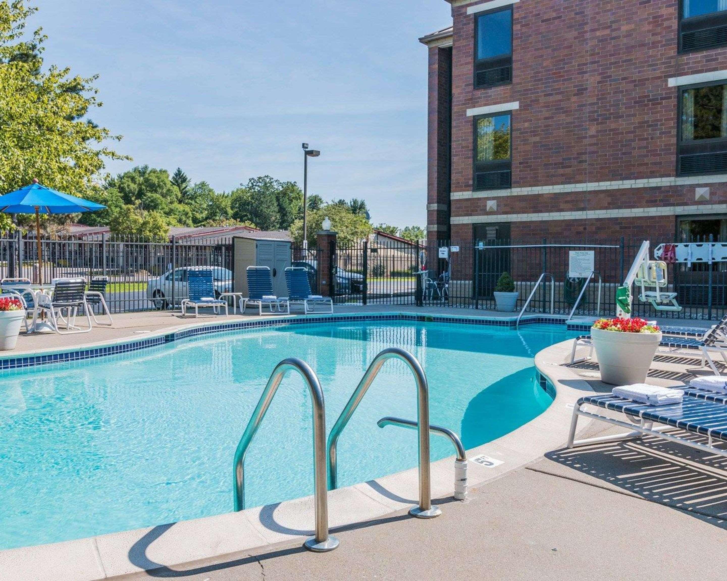Quality Inn Auburn Hills - Detroit North Exterior foto
