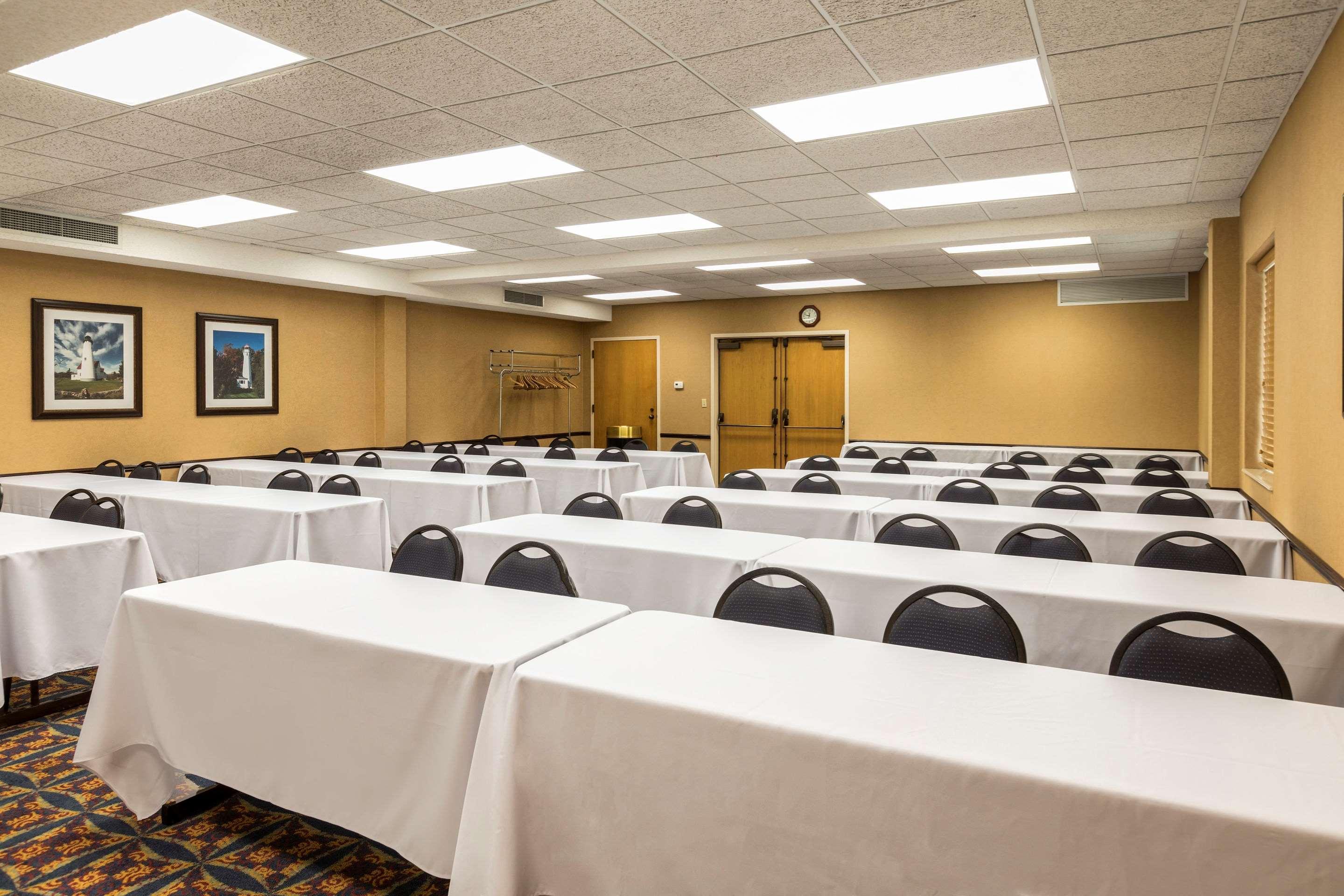 Quality Inn Auburn Hills - Detroit North Exterior foto